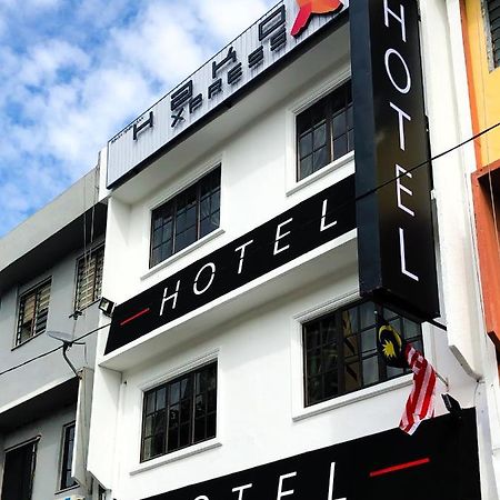 Hako Xpress Tmn Skudai Baru Hotel Luaran gambar